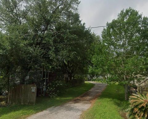 3030 Charles Street Bacliff TX 77518