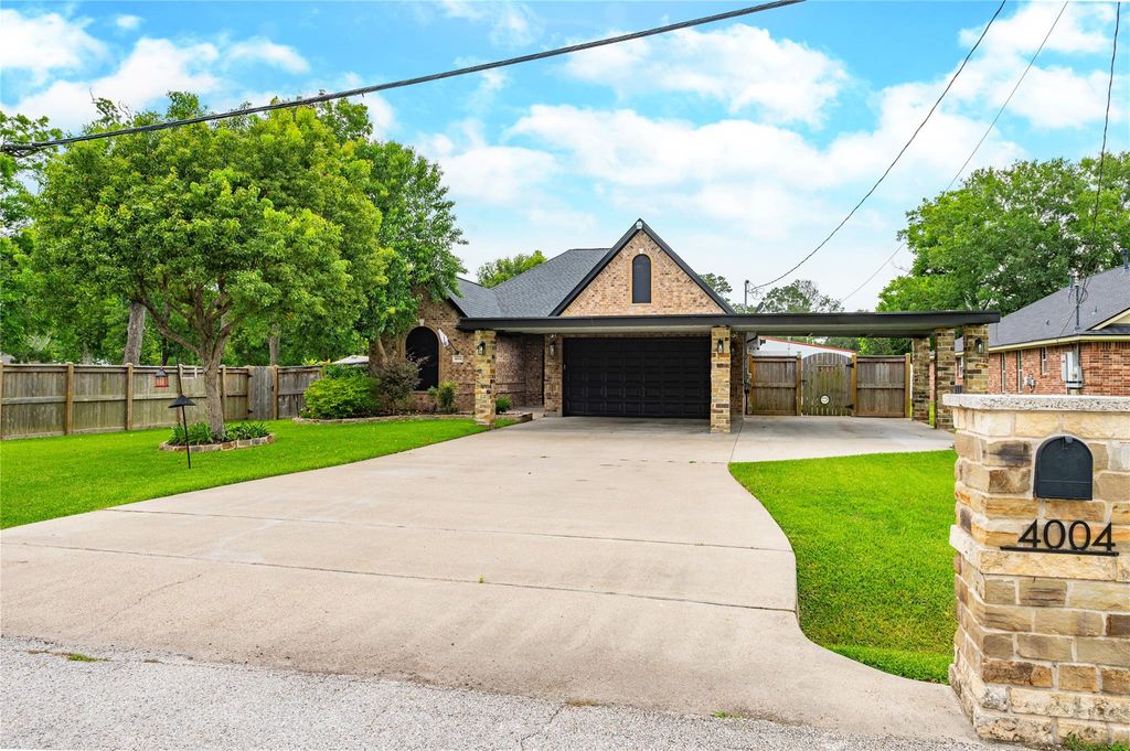 Photo of 4004 Peck Street, Santa Fe, TX 77517 (MLS # 25692650)