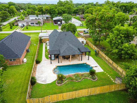 Homes For Sale - 4004 Peck Street<br/> Galveston County, Santa Fe, TX 77517