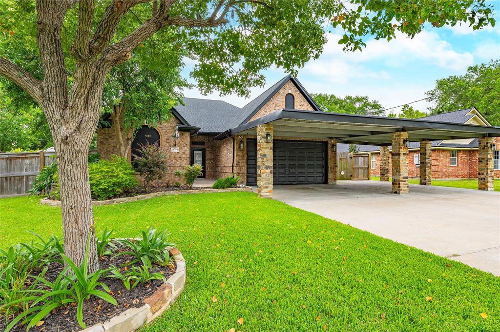 Photo of 4004 Peck Street, Santa Fe, TX 77517 (MLS # 25692650)