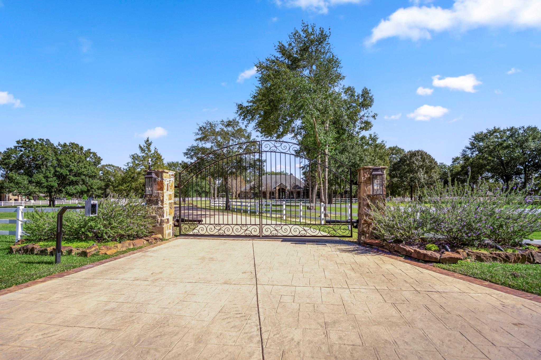 16730 Bridle Oak Drive