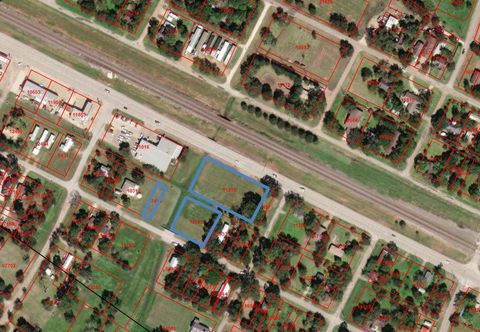 Photo of 5815 Commerce Street, Wallis, TX 77485 (MLS # 8469036) Photo of 5815 Commerce Street, Wallis, TX 77485 (MLS # 8469036)