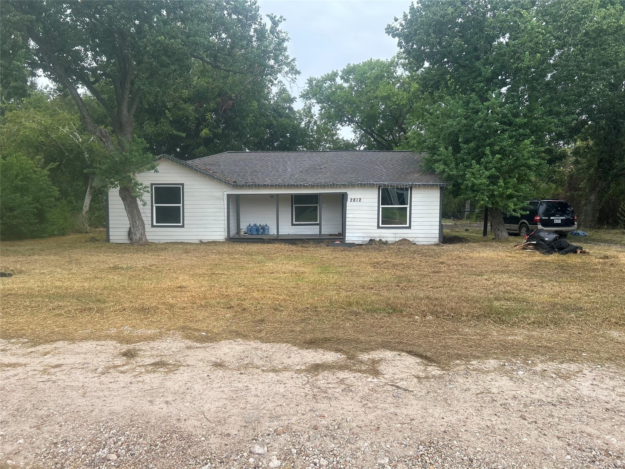2812 Fisher Hill