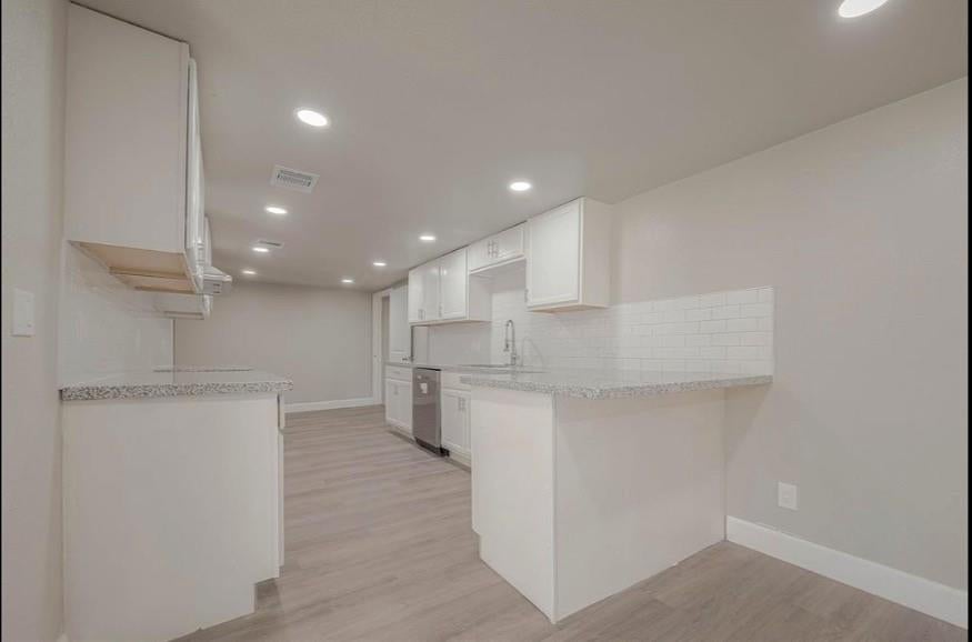 2812 Fisher Hill