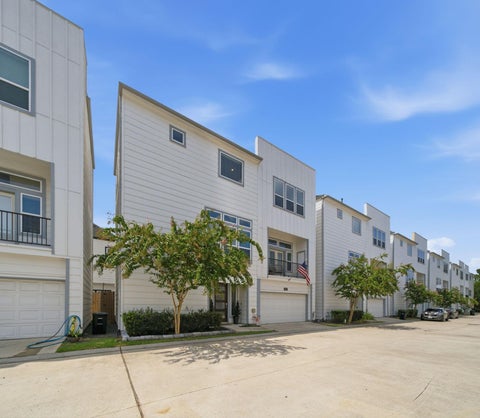 Photo of 9007 Lonestar River Lane, Houston, TX 77080 (MLS # 80823443)