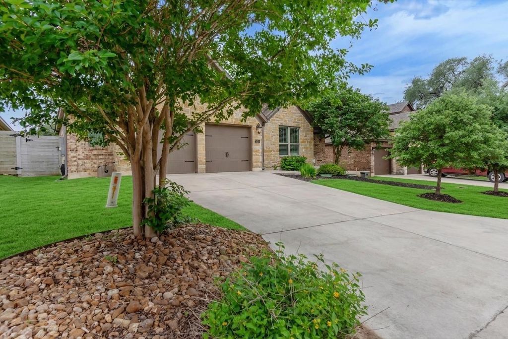 Photo of 1182 Yaupon Loop, New Braunfels, TX 78132 (MLS # 75914581)