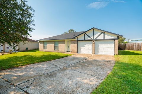 Photo of 8706 Kirkmont Drive, Houston, TX 77089 (MLS # 47239216)