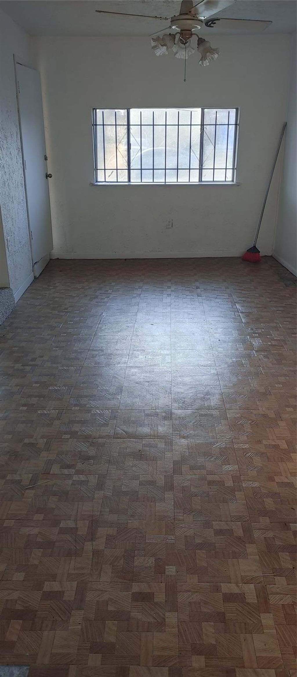 Photo of 11007 Southview Street, Houston, TX 77047 (MLS # 52562664)