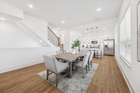 Photo of 5614 Azores Ln, Houston, TX 77091 (MLS # 98192213)