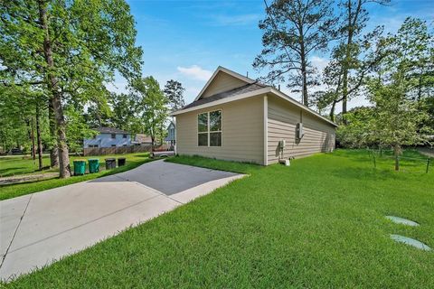 Photo of 1307 St Lawrence River Rd Rd, Conroe, TX 77385 (MLS # 50489867)