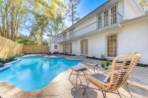 Photo of 50 Saddlebrook Lane, Houston, TX 77024 (MLS # 74937931)