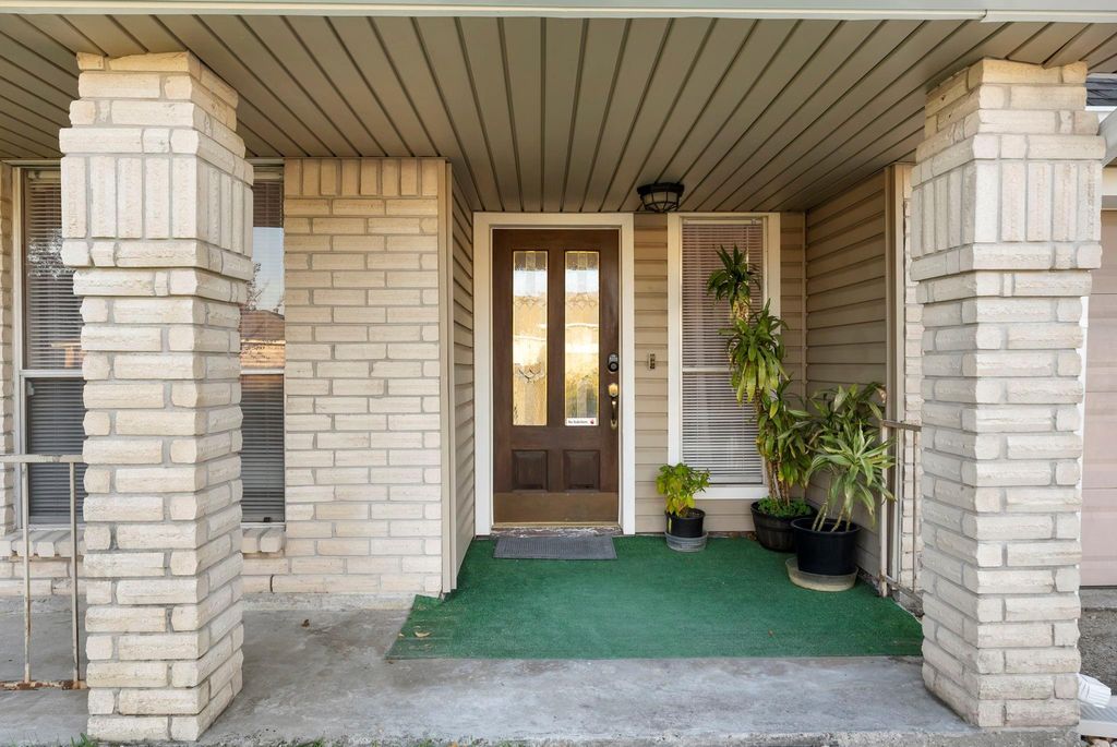 Photo of 11431 Bethnal Green Drive, Houston, TX 77066 (MLS # 53484067)