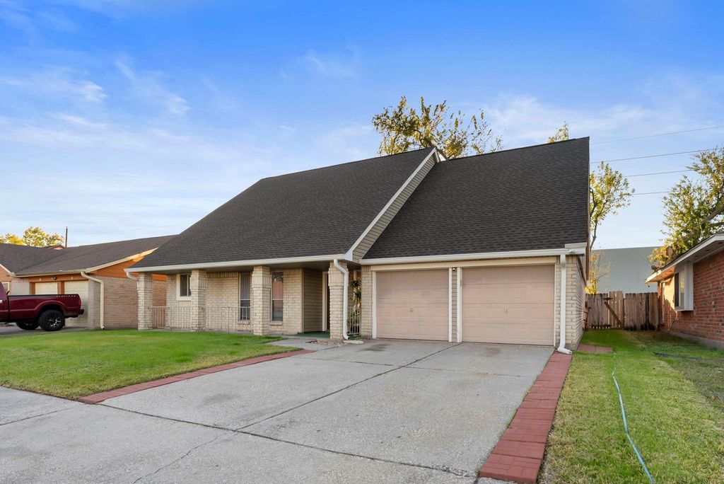 Photo of 11431 Bethnal Green Drive, Houston, TX 77066 (MLS # 53484067)