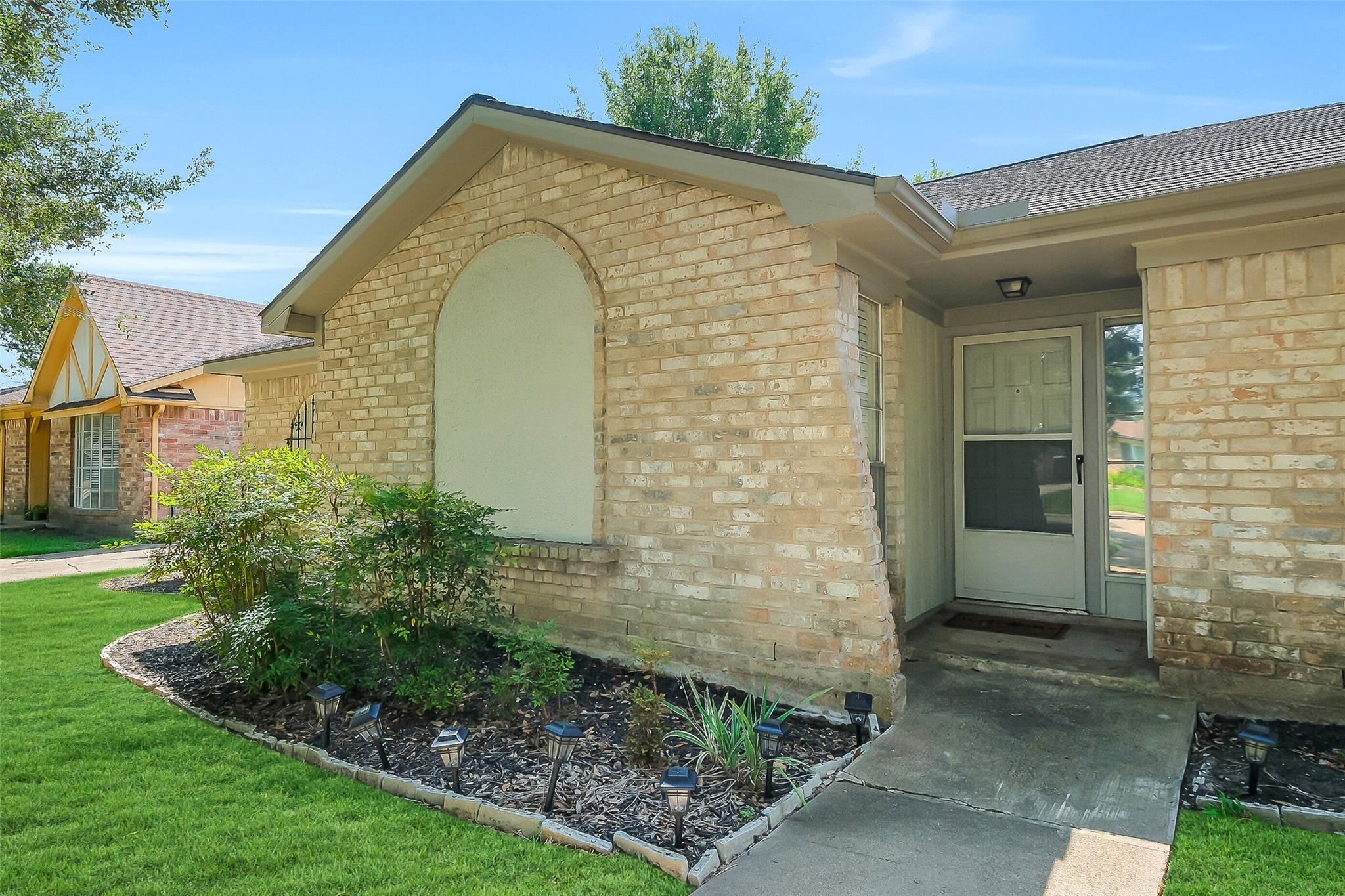 11715 Brighton Lane