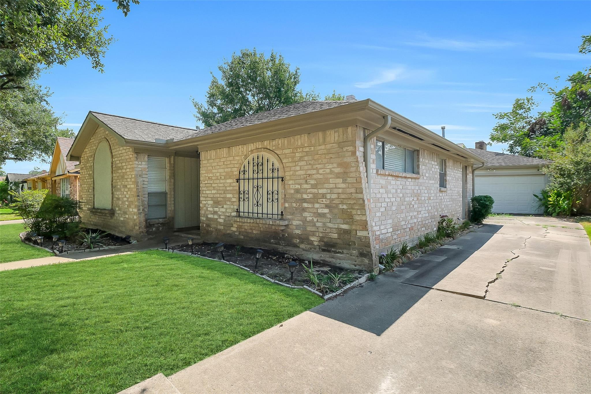 11715 Brighton Lane