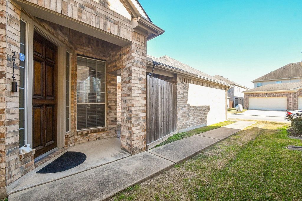 Photo of 2714 Windy Thicket Lane, Houston, TX 77082 (MLS # 73077378)