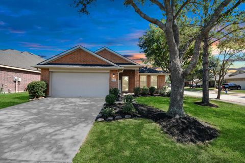 Photo of 8226 Stratford Canyon Drive, Cypress, TX 77433 (MLS # 52974515)