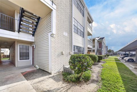 Photo of 2750 Holly Hall Street #1706, Houston, TX 77054 (MLS # 58892504)