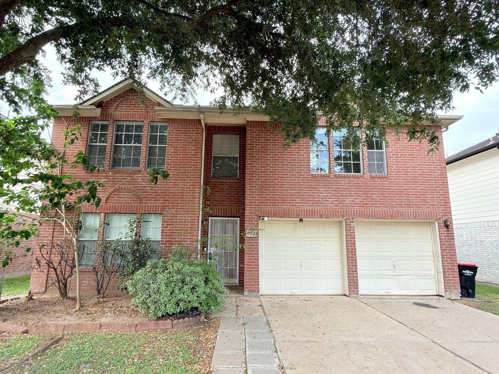 Photo of 9323 Eaglewood Spring Drive, Houston, TX 77083 (MLS # 48315717)