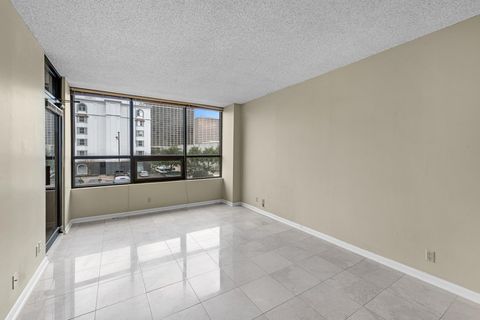 Tiny photo for 5150 Hidalgo Street #202, Houston, TX 77056 (MLS # 23142877)