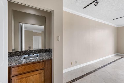 Tiny photo for 5150 Hidalgo Street #202, Houston, TX 77056 (MLS # 23142877)