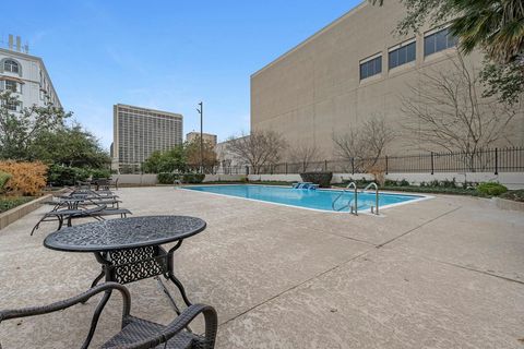 Tiny photo for 5150 Hidalgo Street #202, Houston, TX 77056 (MLS # 23142877)