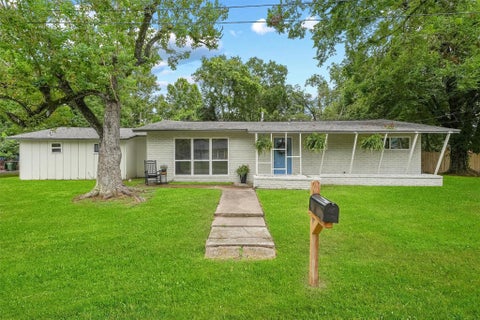 Photo of 309 E Kay Street, Dayton, TX 77535 (MLS # 97699217)
