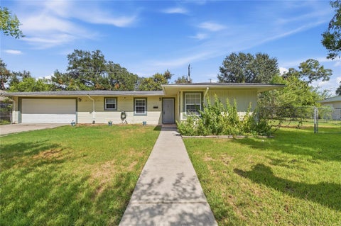 Photo of 1215 Winston Drive, Richmond, TX 77469 (MLS # 72467809)