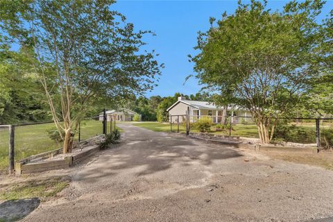Photo of 17323 Rabon Chapel Road, Montgomery, TX 77316 (MLS # 82041192)