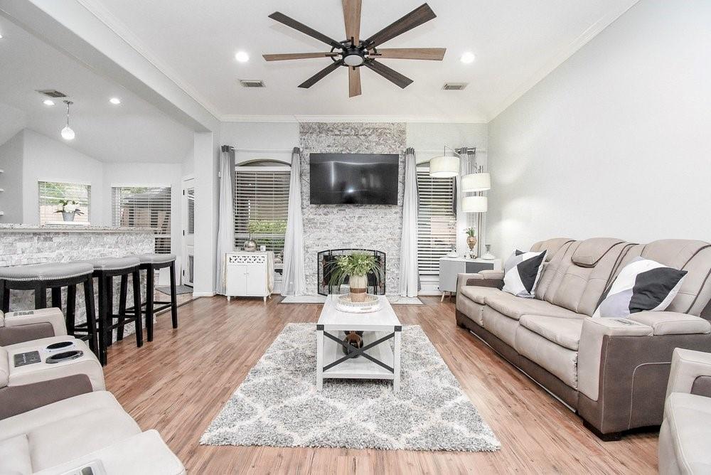 13923 Oneida Court