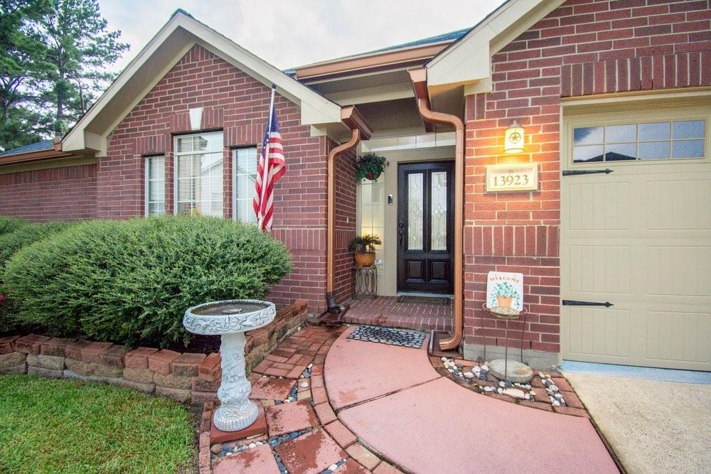 13923 Oneida Court