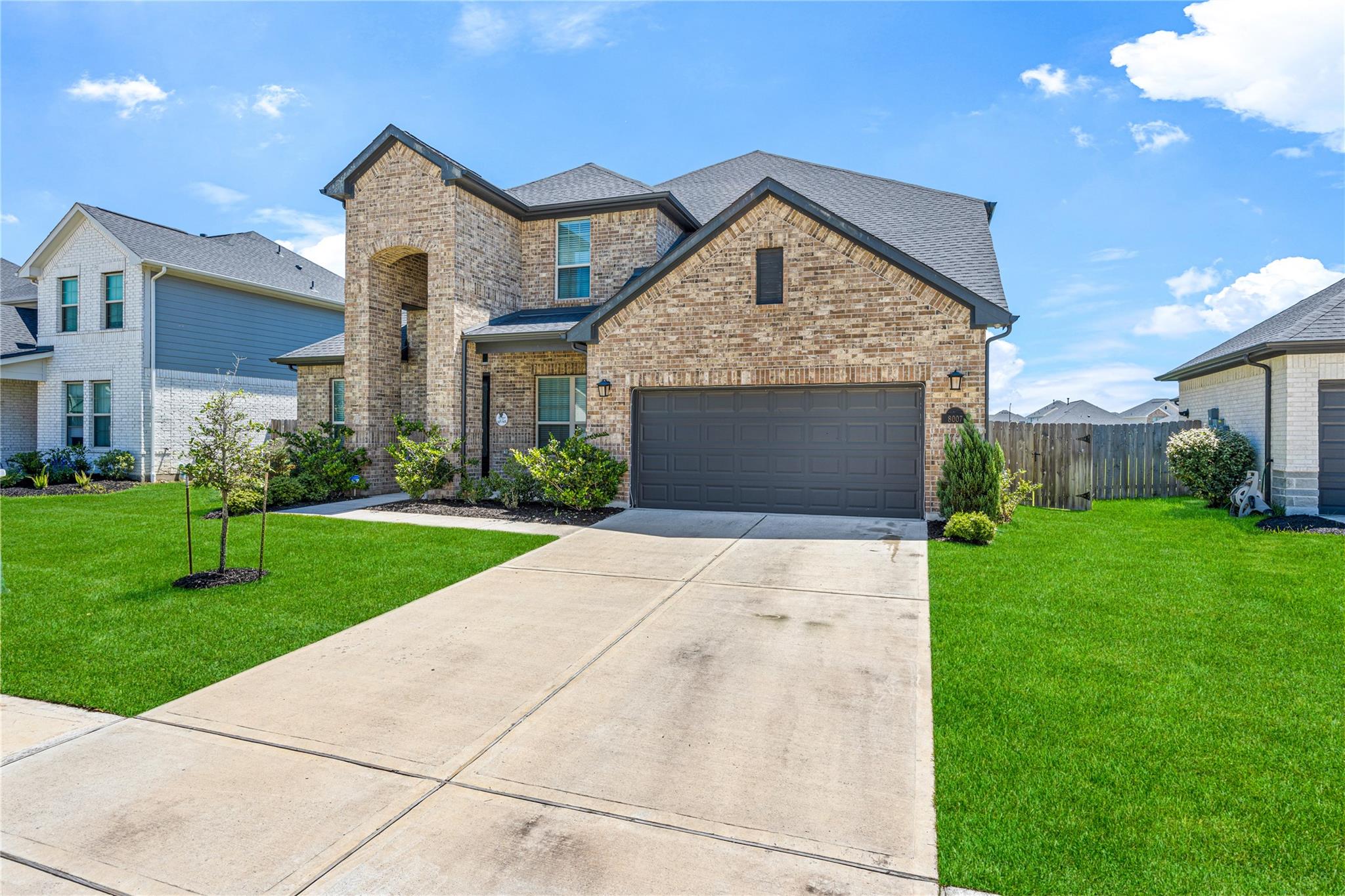 8007 Chantilly Manor