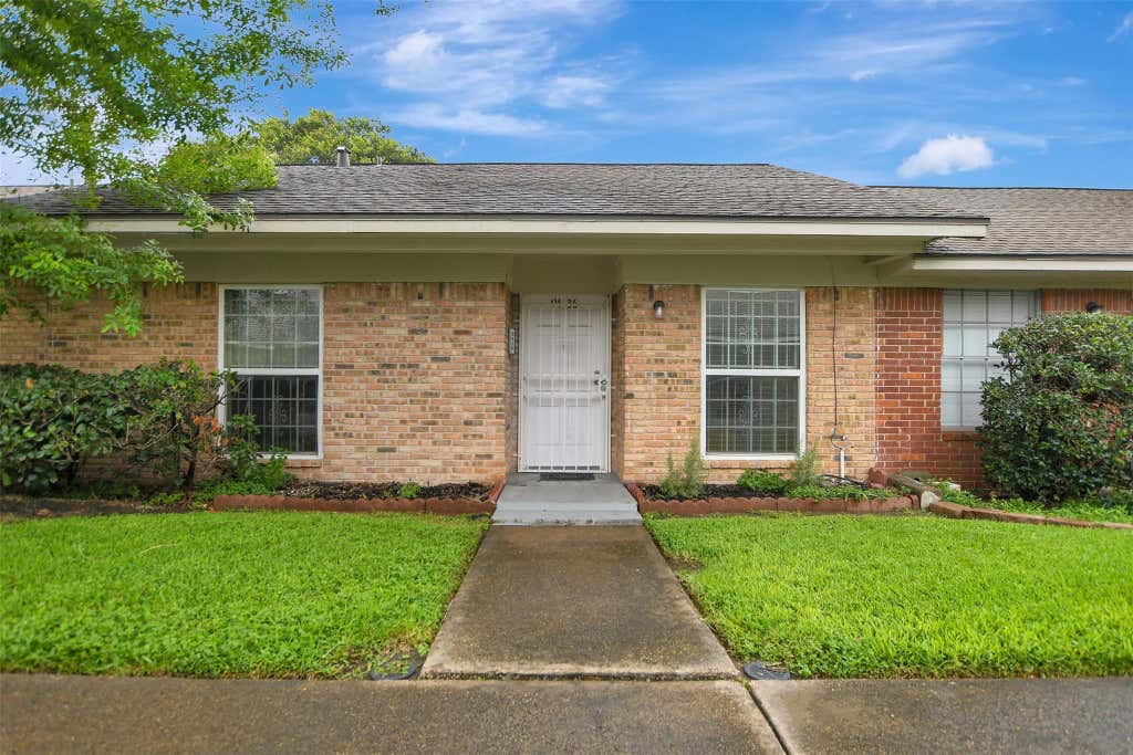 Photo of 9436 Neuens Road #9436, Houston, TX 77080 (MLS # 37852357)