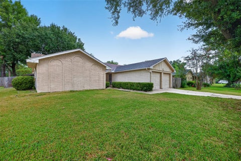 Photo of 11203 Sagehill Drive, Houston, TX 77089 (MLS # 86967733)