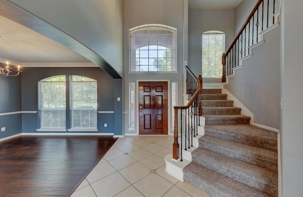 Photo of 17927 Oak Park Bend Lane, Cypress, TX 77433 (MLS # 26040433)