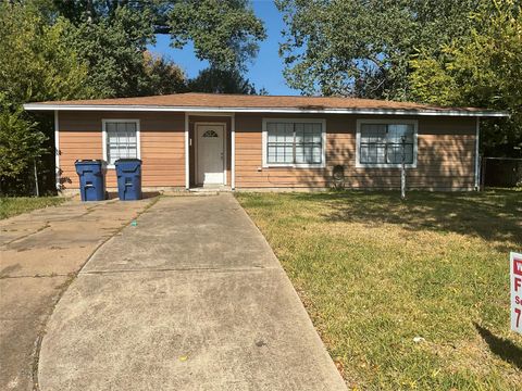 3018 Robinson Blvd Texas City TX 77590