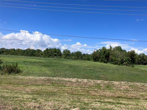 3.24 ACRES Fm 1764 La Marque TX 77568
