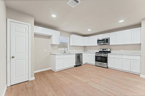 Tiny photo for 3626 Sparrow Street, Houston, TX 77051 (MLS # 42784104)