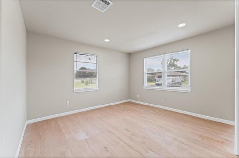 Tiny photo for 3626 Sparrow Street, Houston, TX 77051 (MLS # 42784104)