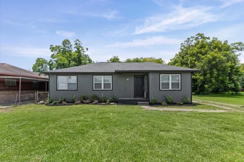 Photo of 3626 Sparrow Street, Houston, TX 77051 (MLS # 42784104)