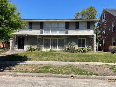 Photo of 1750 Wroxton Court, Houston, TX 77005 (MLS # 28752364)