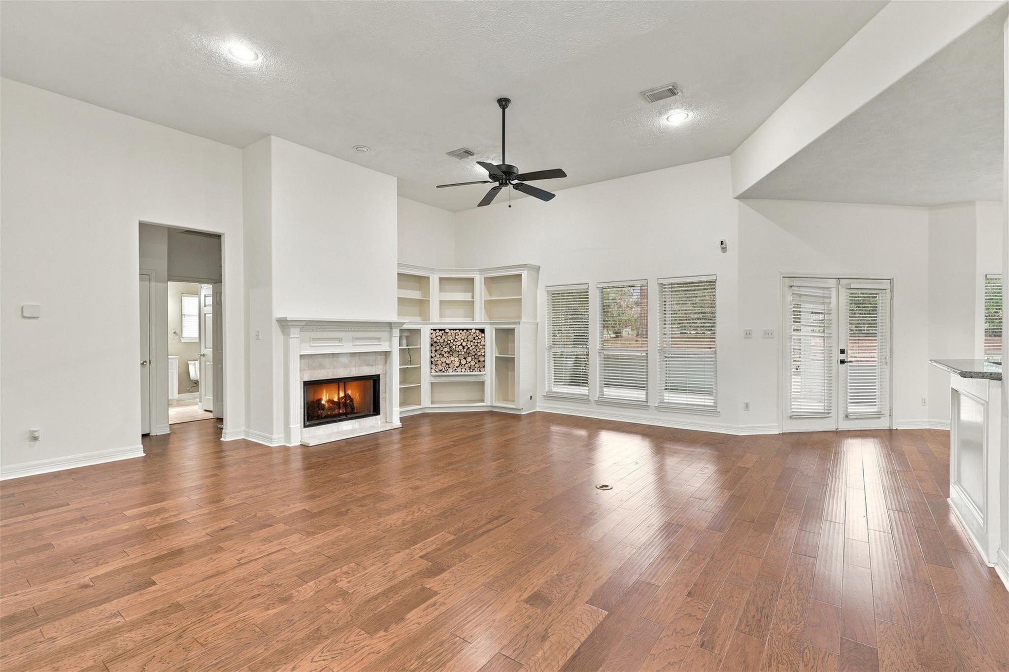 705 Fairway Oaks