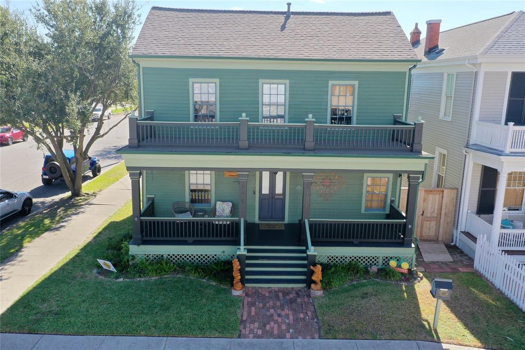 Photo of 1301 Church Street, Galveston, TX 77550 (MLS # 41726331)
