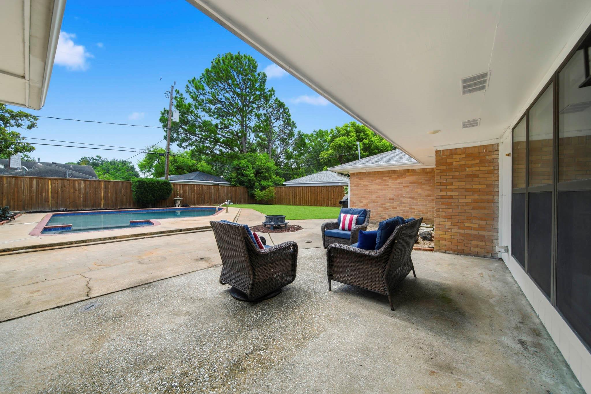 2110 Oceanview Drive