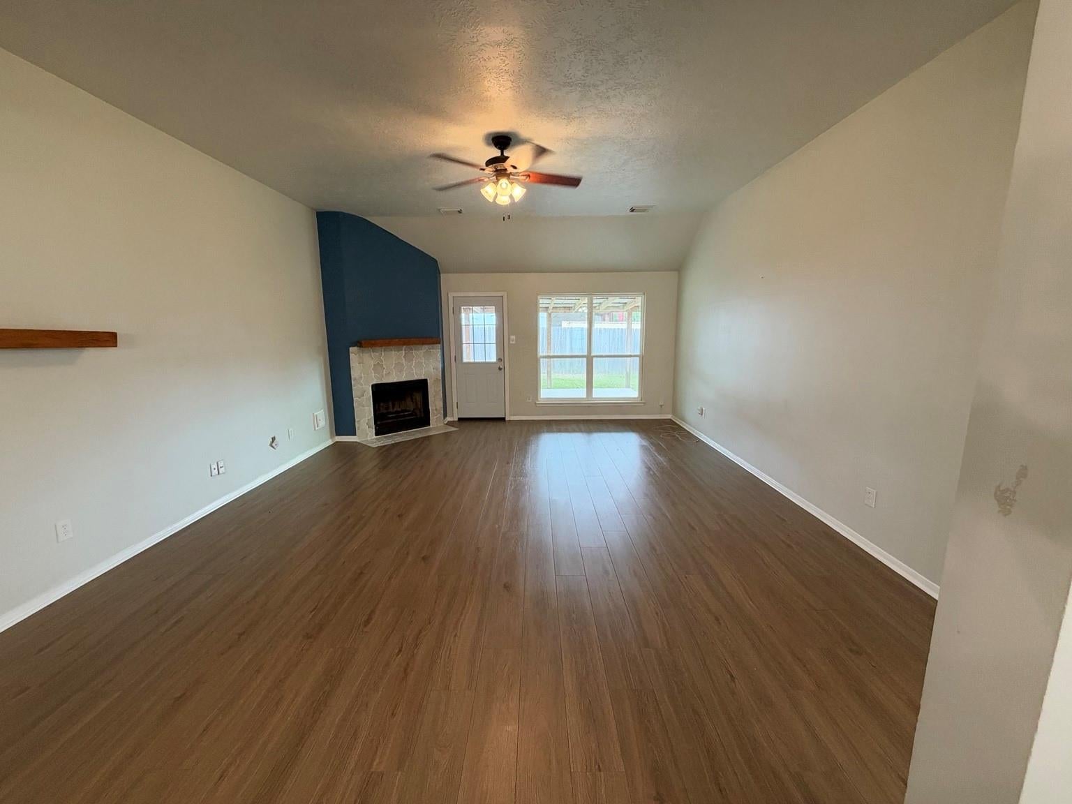 22219 Singleleaf Lane