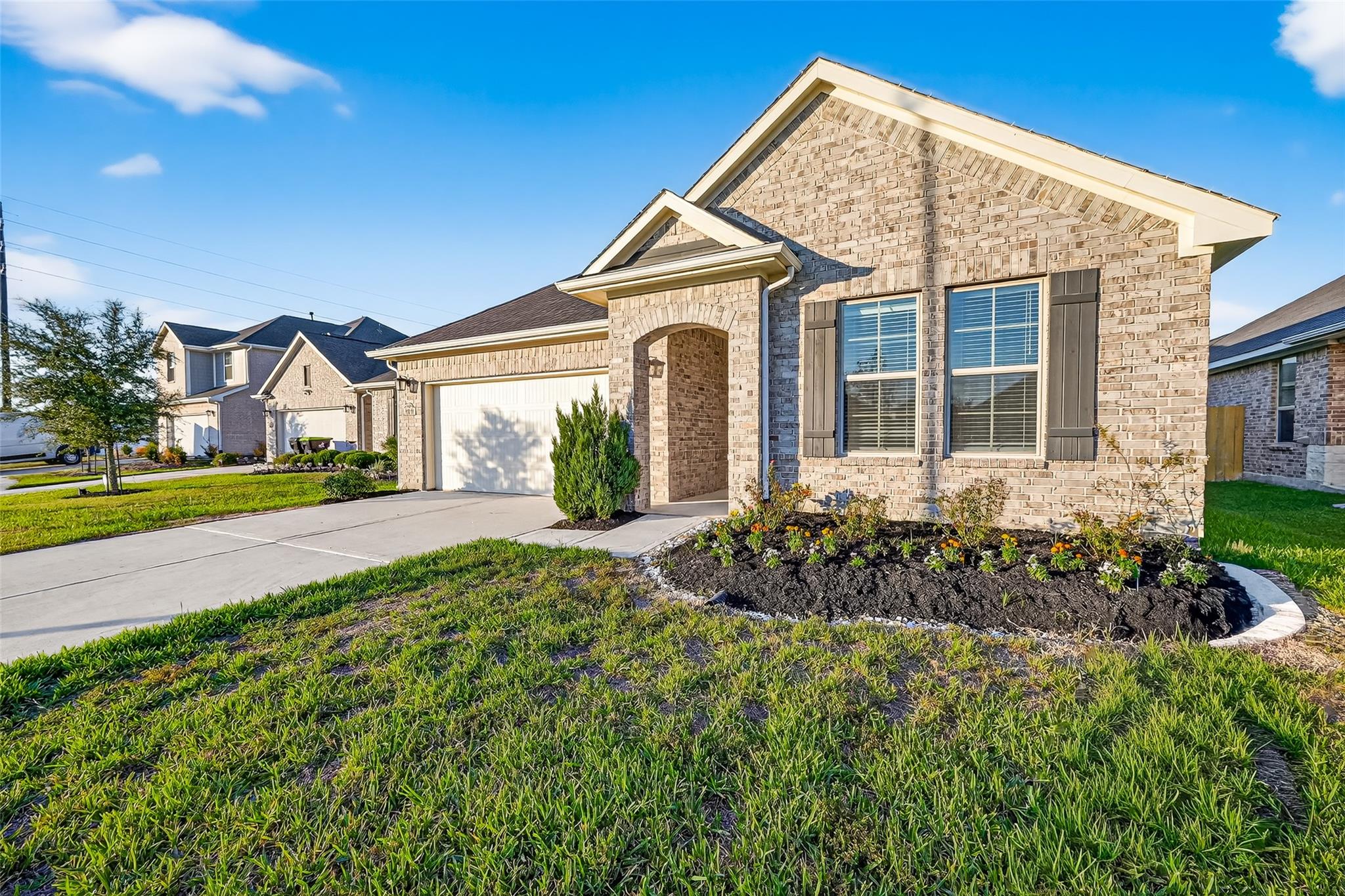 31418 Whitfield Court
