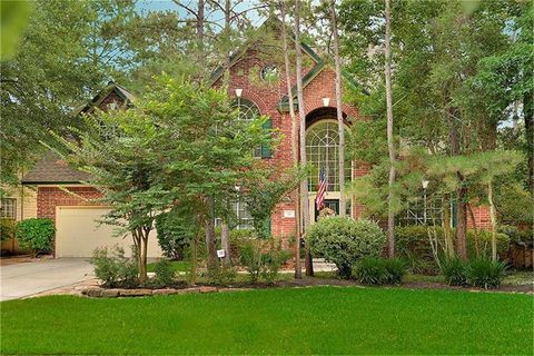 Photo of 118 Wisteria Walk Circle, The Woodlands, TX 77381 (MLS # 47381218)