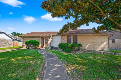 Photo of 4407 Yosemite Drive, Pasadena, TX 77504 (MLS # 37667406)