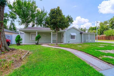 7557 Meadowview Drive Houston TX 77037