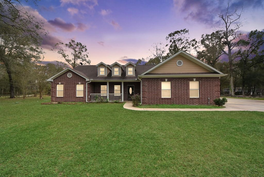 Photo of 1936 County Road 6763, Dayton, TX 77535 (MLS # 66978088)